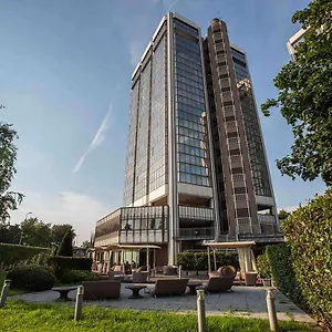 **** Hotel Western The Hub Italy